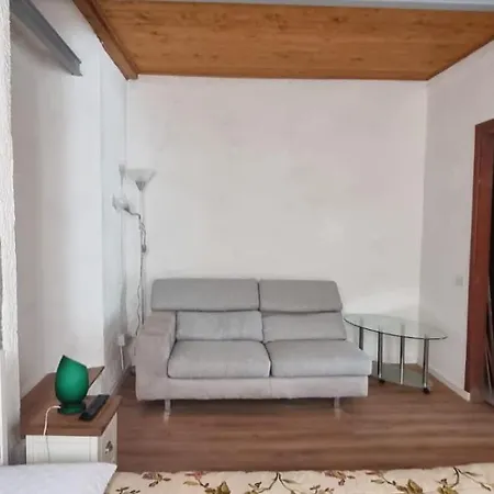 Apartman Ranalista Pt Castelveccana